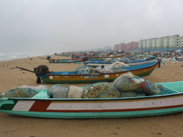 Chennai Meteorological center warns Tamil Nadu fisherman to be careful Chennai Meteorological center warns Tamil Nadu fisherman to be careful