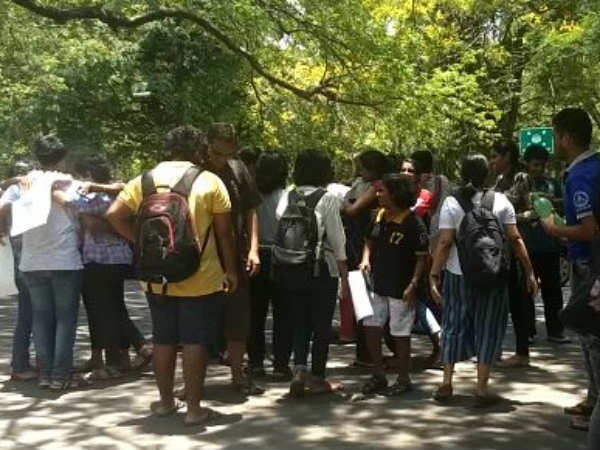 உடன்படிக்கும் மாணவர்கள் 