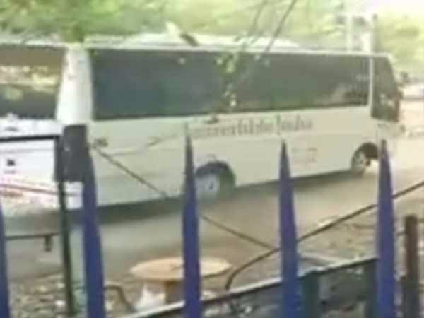 Cricket players reached Chennai Cheppak stadium 