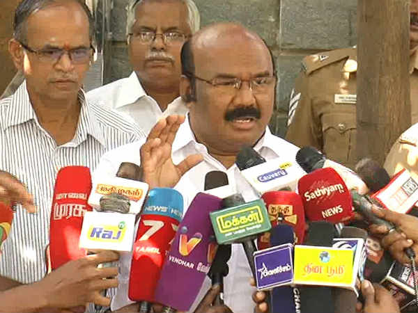 அனுமதிக்க முடியாது 