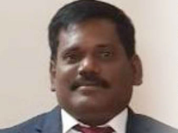  கைது செய்யப்பட்ட உதவி பேராசிரியர் 