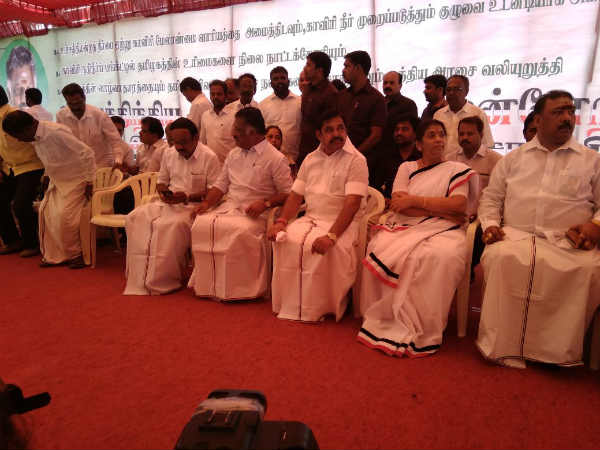 ஈபிஎஸ், ஓபிஎஸ் பங்கேற்பு ஈபிஎஸ், ஓபிஎஸ் பங்கேற்பு