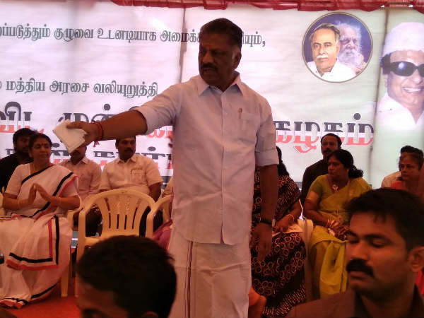 மூத்த நிர்வாகிகள் பங்கேற்பு மூத்த நிர்வாகிகள் பங்கேற்பு