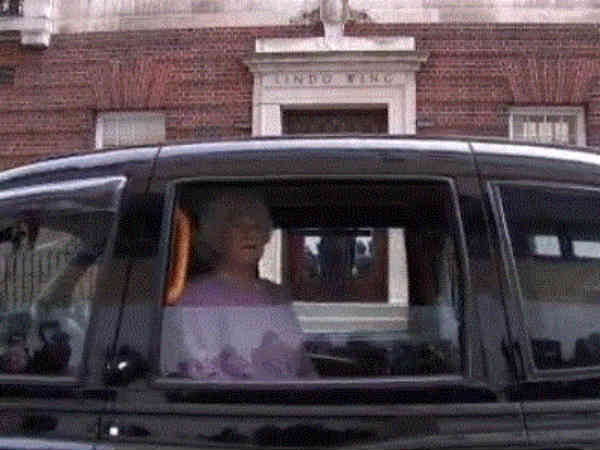 மெழுகுச்சிலை: