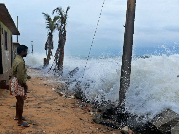 கடலில் இயற்கை மாற்றம் 