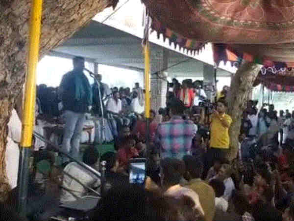 வேண்டுமென்றே தீர்க்காமல் 