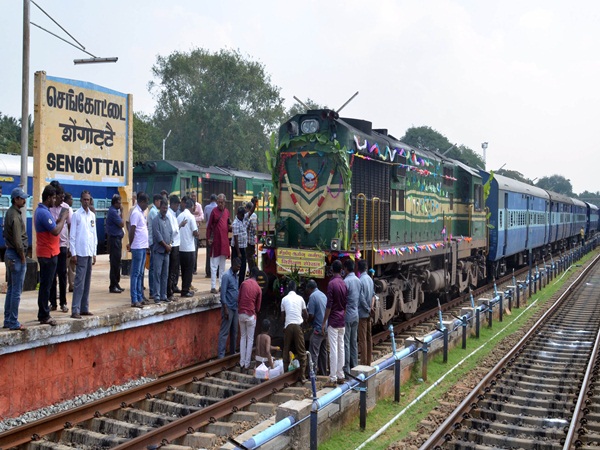  அதிகாரிகளின் அலட்சியம் 