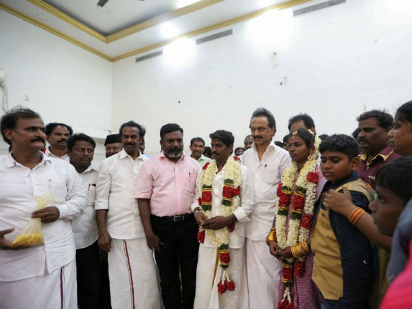 Stalin conducts marriage for a couple in Chennai 