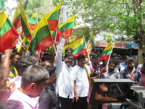 Protesters arrested for siege IOC office at Chennai 