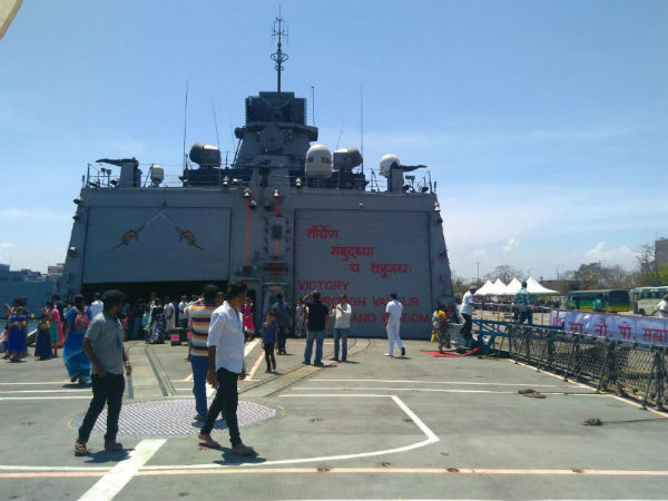 பேருந்து பயணம் 