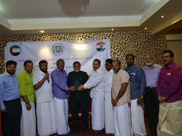 Certificates presented to the students who studied Tamil in Al ain Certificates presented to the students who studied Tamil in Al ain