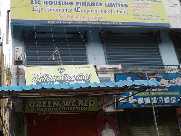 DMK led shutdown over Tuticorin police firing affects normal life in TN DMK led shutdown over Tuticorin police firing affects normal life in TN