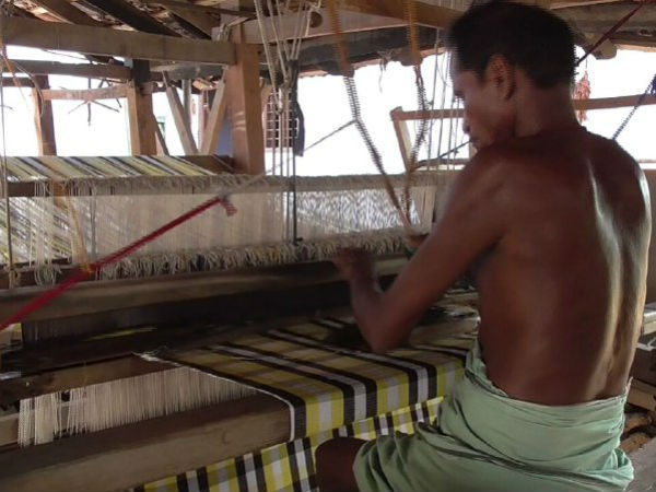 மிதியடிகளுக்கு 12% வரி