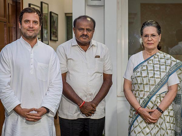 துணை முதல்வர் யாருக்கு 