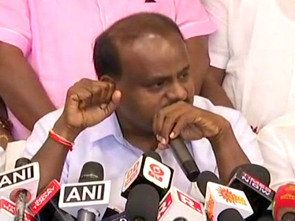 தப்பான எண்ணம் வரும் தப்பான எண்ணம் வரும்