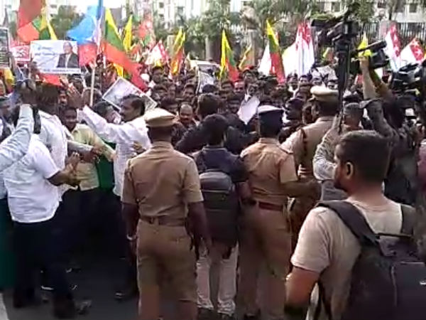 Huge protest lead by Tamil groups against TN Gov in Chennai 