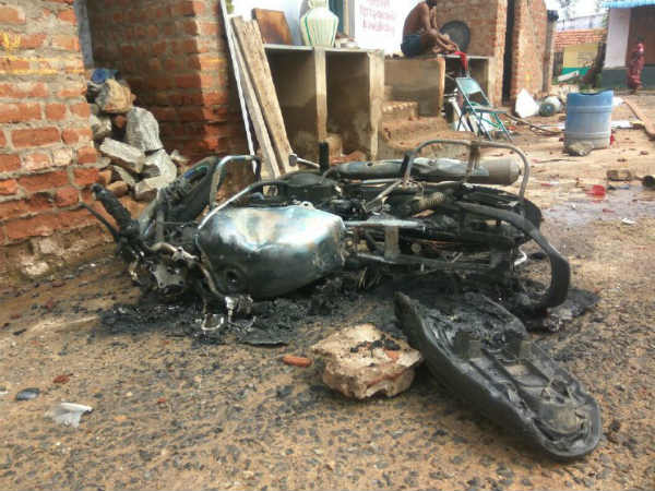 Car-vehicles were set on fire by riots near Periyakulam