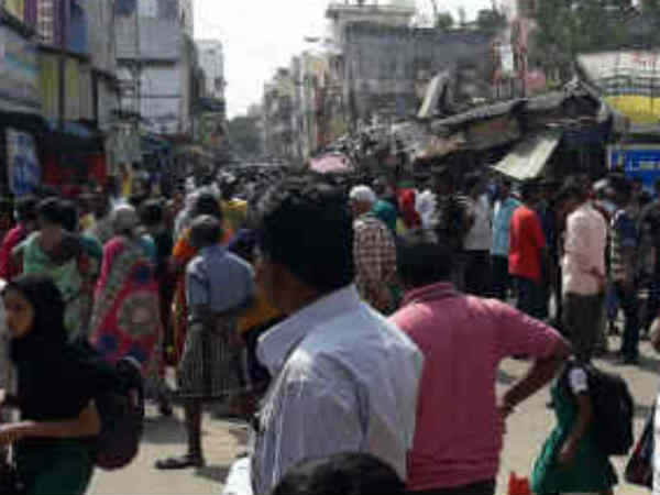 போட்டி போட்டு கோஷம் 