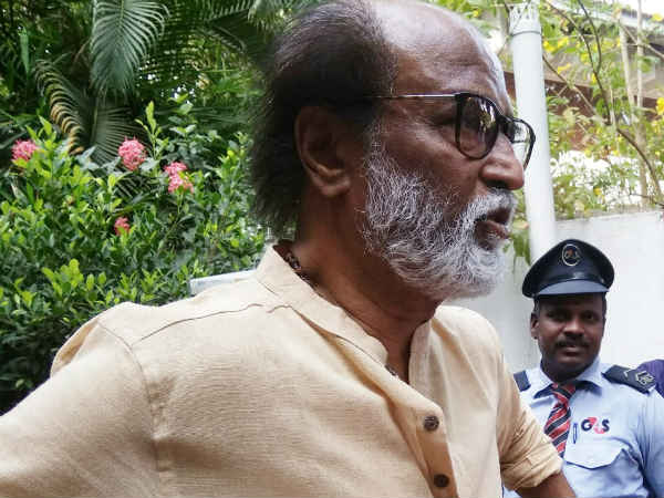 ஒருமையில் கத்தியபடி 