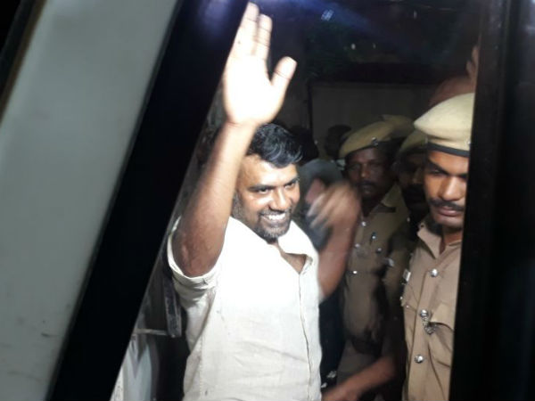  சென்னையில் கைது