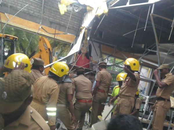 3 people kills in heavy snowfall near Salem