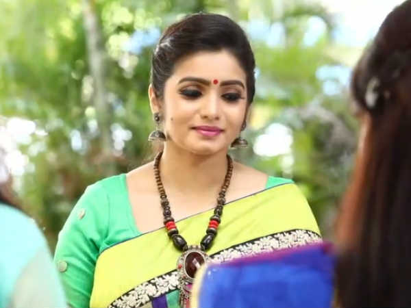 வெயிட் அண்ட் ஸீ;