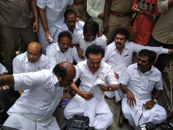 MK Stalin sit in agitation in front of CM cell 