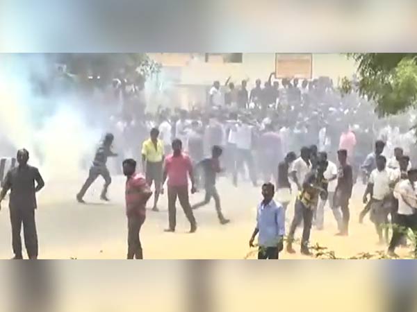 கல்வீச்சு 