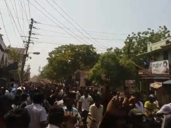 Sterlite: people who conduct rally stopped near Madathukulam 