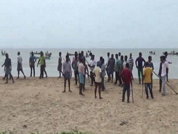 கடலூரில் தொடரும் பதட்டம் 