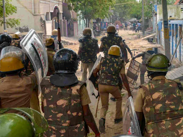 வெள்ளையர் காலம் முதலே போராட்டங்கள் 