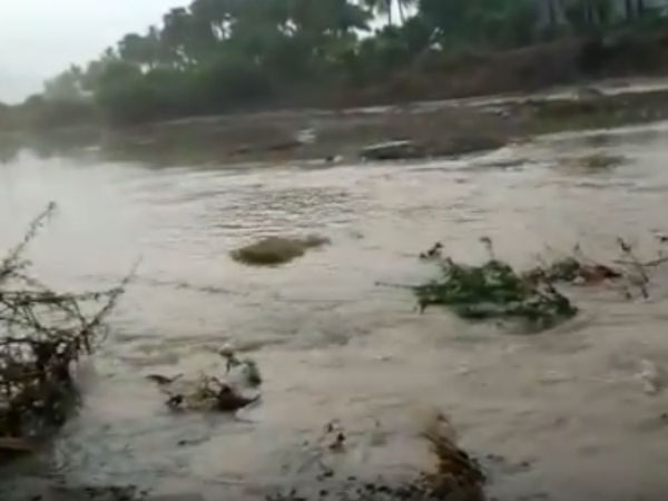 வசிஷ்ட நதியில் வெள்ளம் 