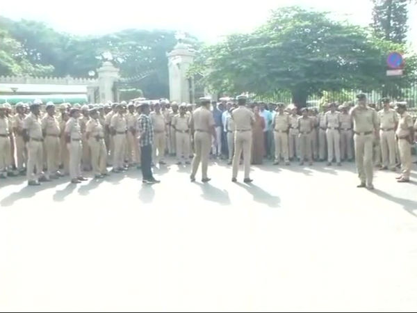 விதான் சவுதா 144 தடை ஆணை 