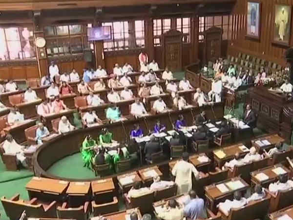 அனுபவம் இல்லாதவர் 