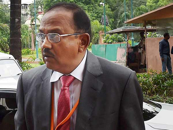 அஜித் தோவல்-அமித்ஷா சந்திப்பு 