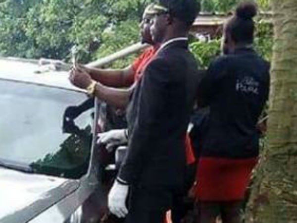 தந்தை மரணம் 