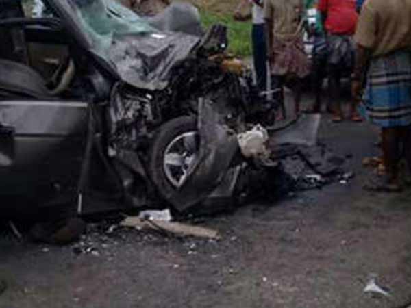 25 வயதுக்குட்பட்டவர்கள் 