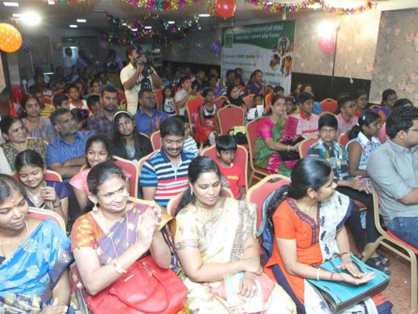  தமிழ் மங்கையர்கள் குழு