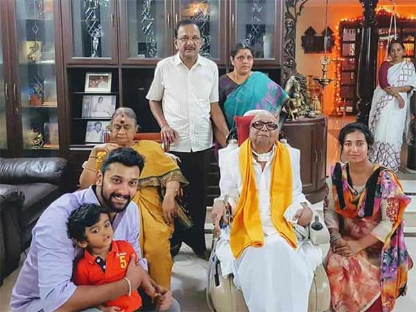 மகிழ்ச்சி மகிழ்ச்சி