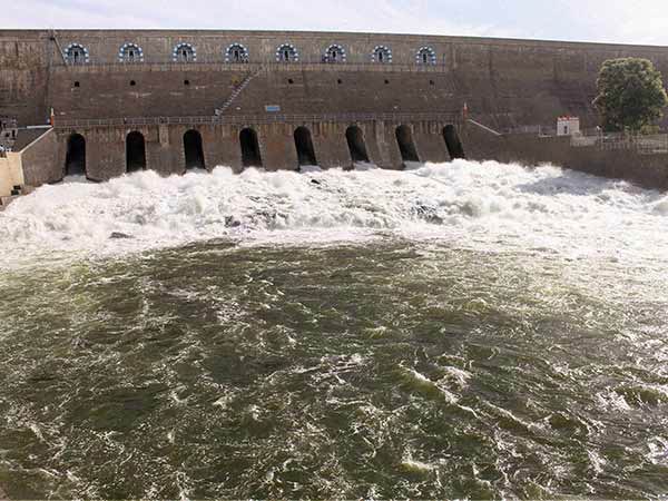 மேட்டூர் அணை 