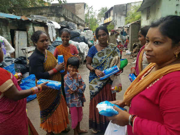 Chennai Lady provides free Napkins for women with mental illness Chennai Lady provides free Napkins for women with mental illness