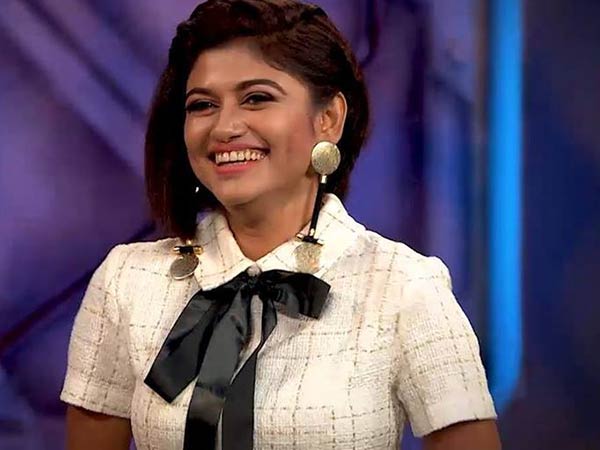 பாதியிலேயே வெளியேறினார்: