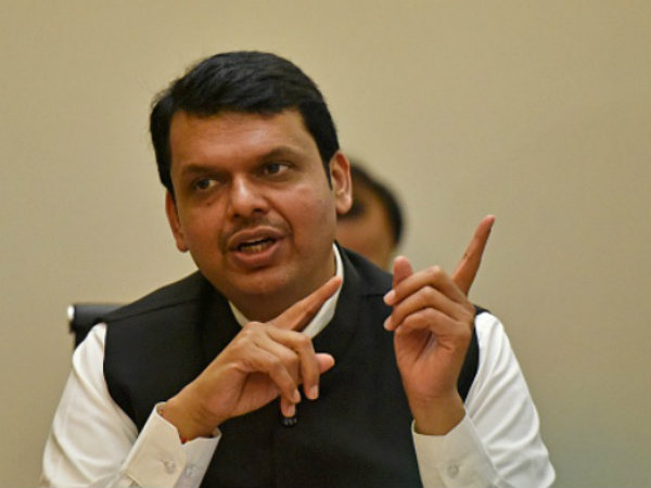 பட்னாவிஸ் 