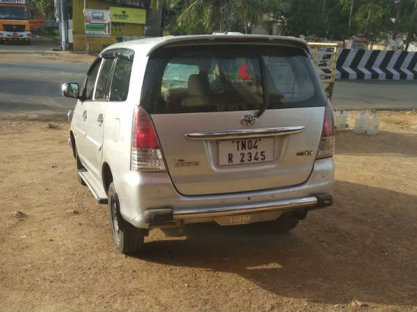 போலீஸ் பாதுகாப்பு 