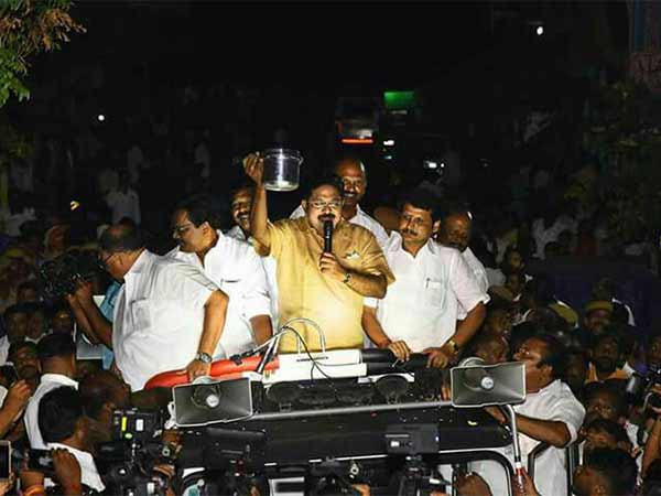 தினகரன் வெற்றி 