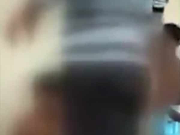 பெல்ட்டால் தாக்கி 