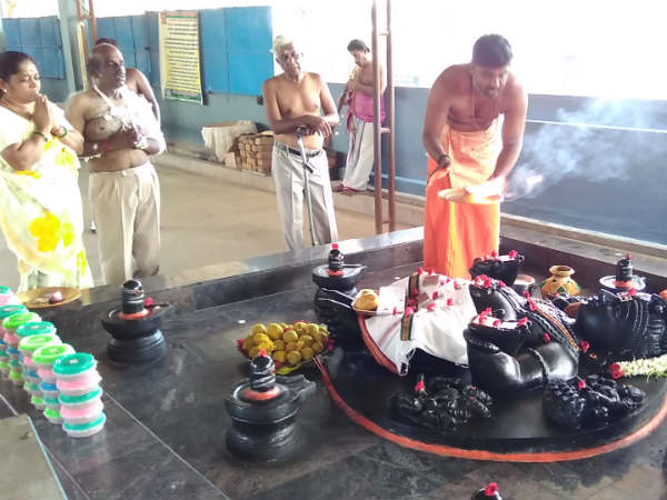 தம்பதிகள் பூஜை