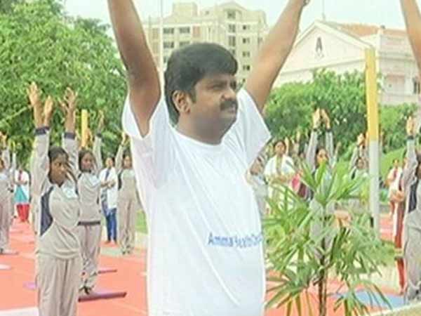 அதிமுக அமைச்சர்கள் 