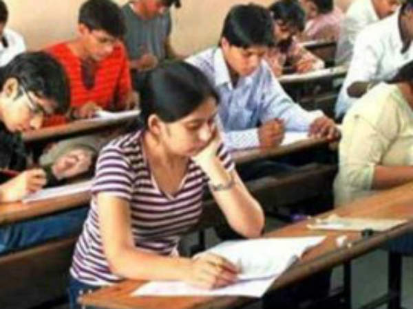 கீர்த்தனா முதலிடம் 