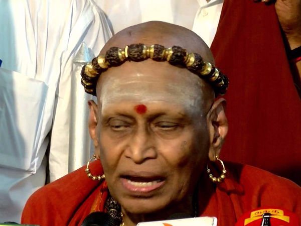 நெஞ்சங்களில் இருப்பார் நெஞ்சங்களில் இருப்பார்